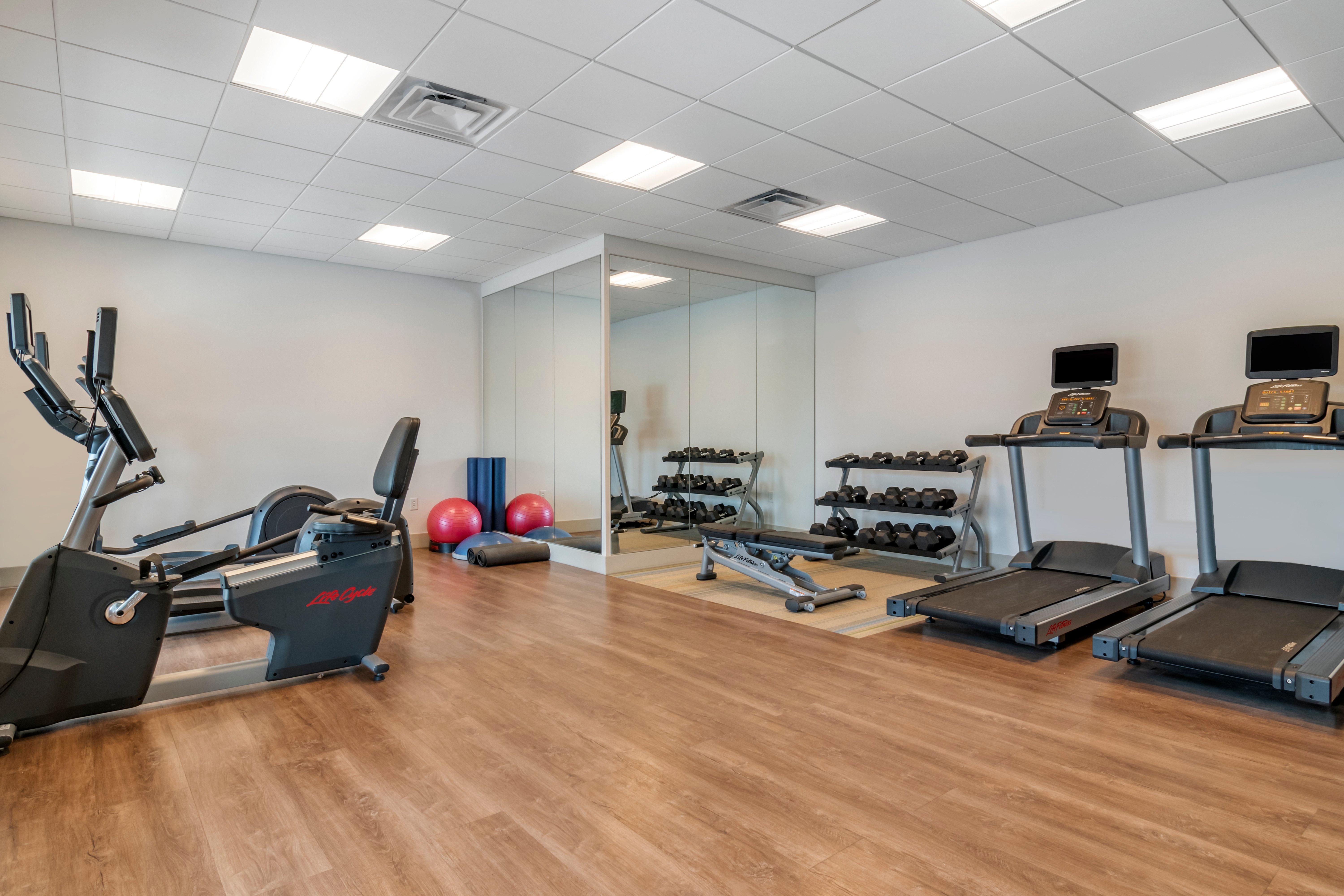 Holiday Inn Express & Suites - Lancaster - Mount Joy By Ihg Buitenkant foto